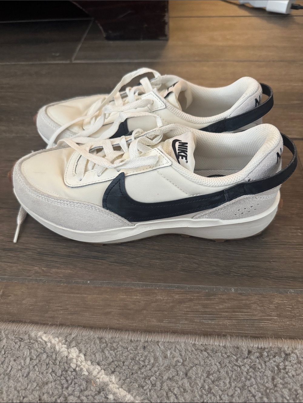 Nike Waffle Debut Sneakers Cream and Black Retro-Inspired Low-Top Sneakers